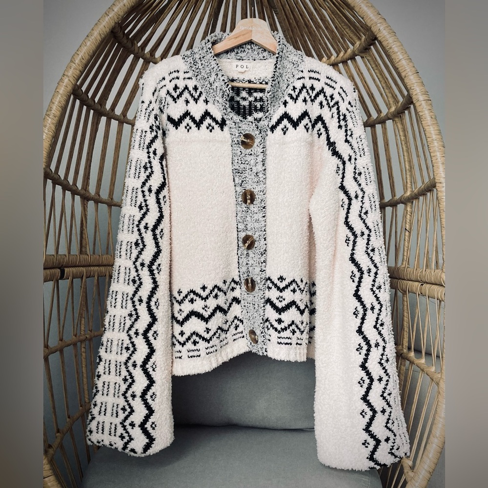 🔥SALE🔥 POL Arlowe Cream Sherpa Knit Cardigan Aztec Boho Button Front Size L Cozy